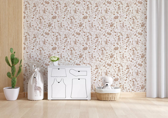 Papier peint champêtre représentant des lapins dans une prairie boisée, style rustique