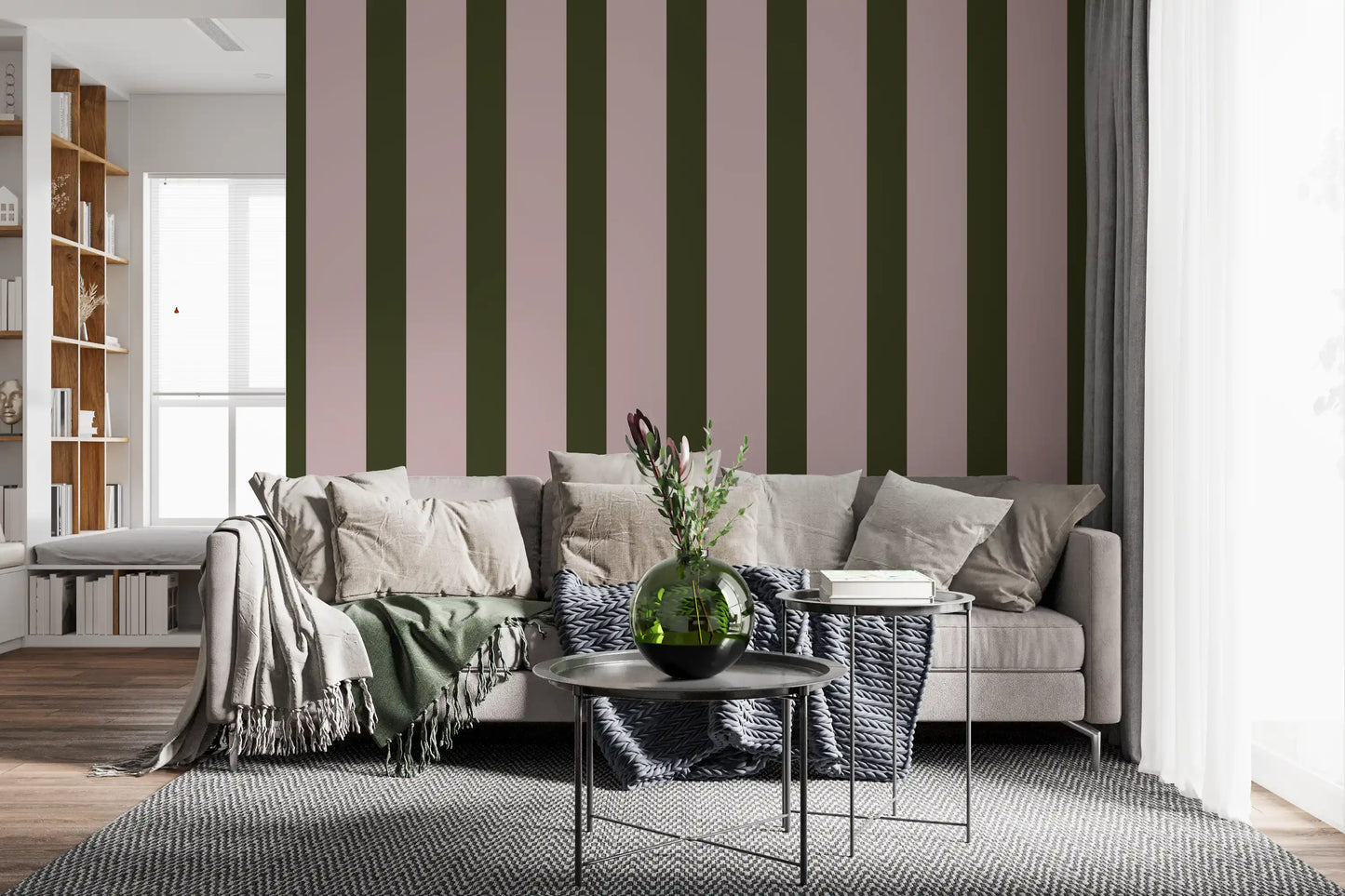 Carta da parati a righe verticali verde oliva e rosa cipria