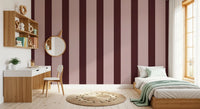 Minimalistische taupe- und schokoladenbraune Streifentapete