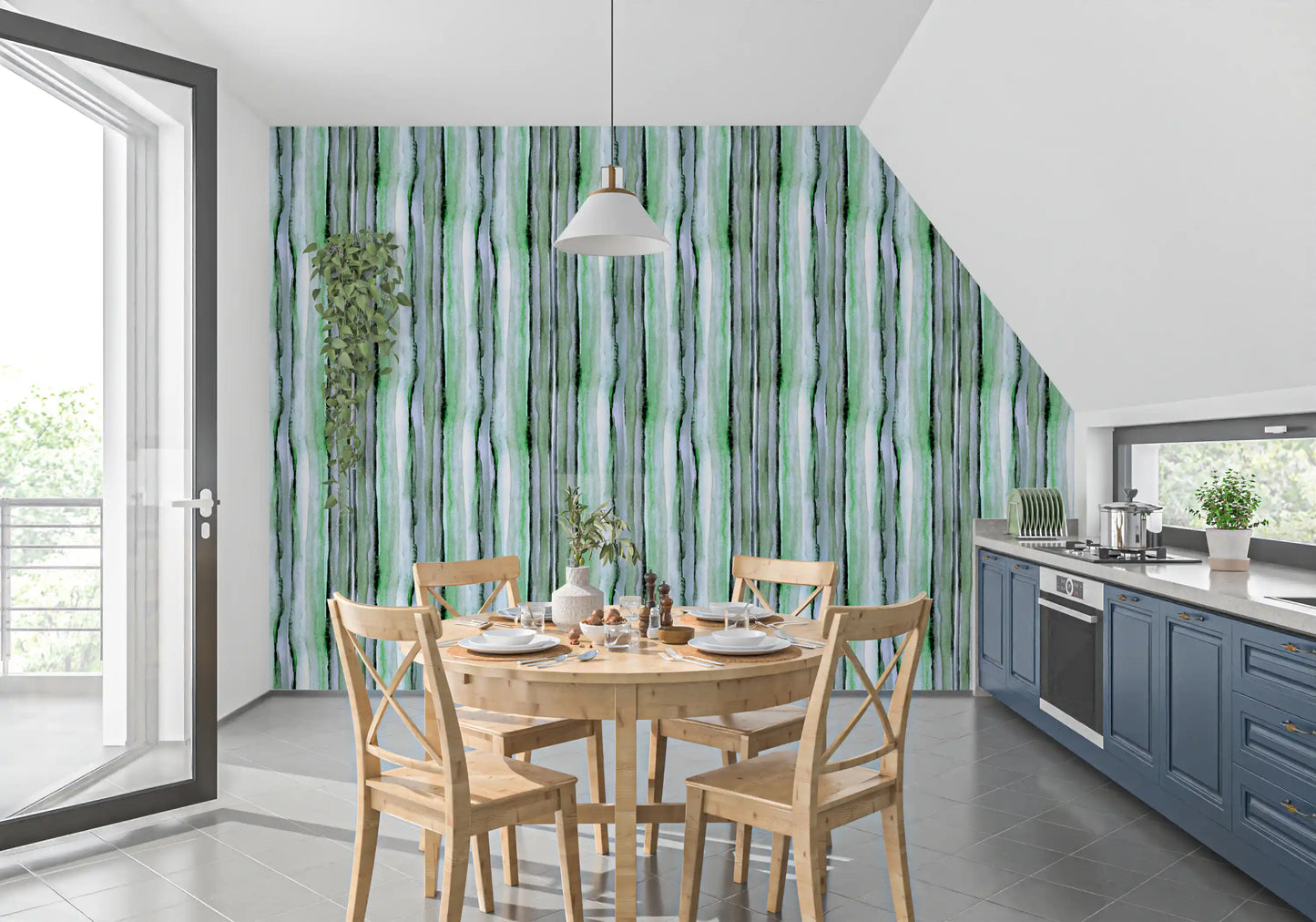 Tapete mit vertikalen Aquarellstreifen in Grünnuancen
