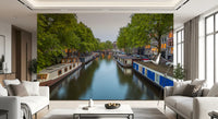 Vægmaleri med spejling af Amsterdams flodbredder
