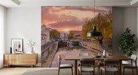 Fresque murale panoramique « Chapelle en pierre sombre dans un cimetière »