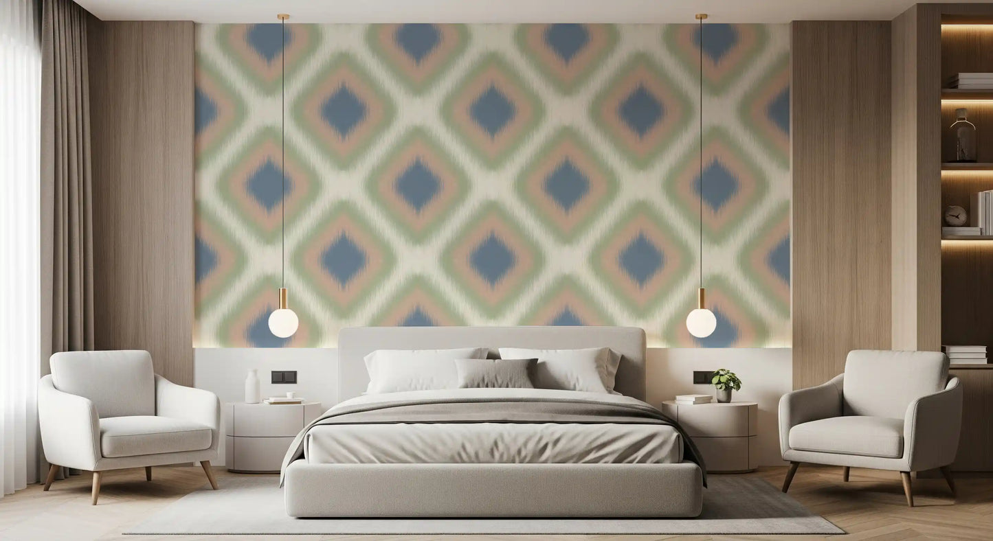 Heritage Ikat – Rautenmuster-Tapete im Grandmillennial-Stil in Denimblau und Blush-Pink