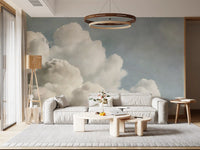 Verträumtes Wandbild mit gemalten Wolken
