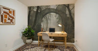 Wandbild „Steinbogen in einem nebligen, uralten Wald“