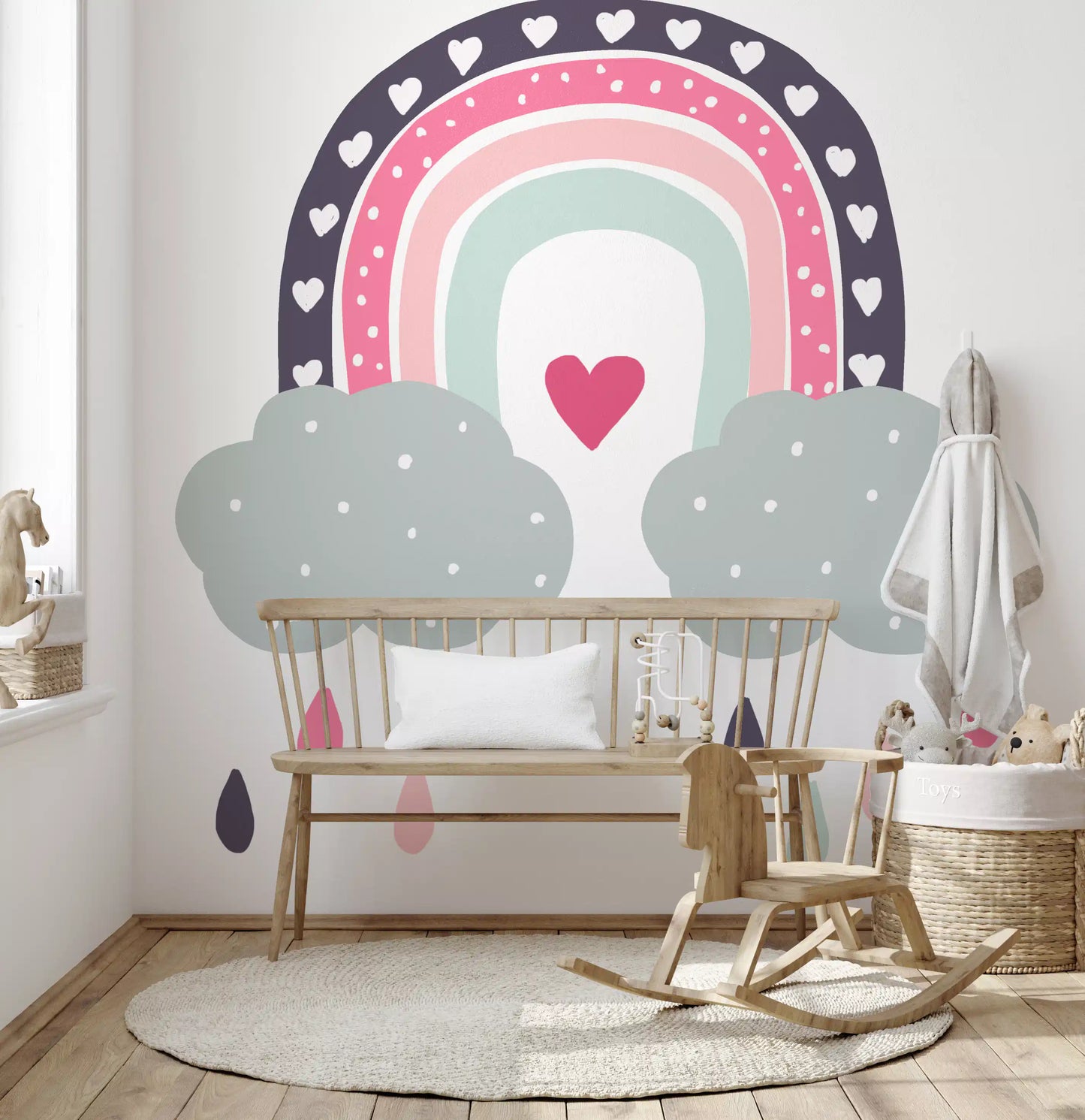 Verspieltes Wandbild „Regenbogen voller Herzen“ fürs Kinderzimmer
