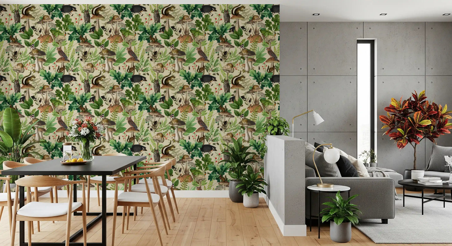 Fortryllet tapet med skovens flora og fauna
