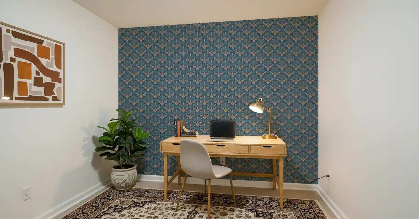 Geometrische Tapete „Midnight Lotus Bloom“