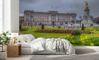 Vue panoramique murale du palais et du jardin printanier