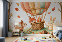 Fresque murale « Amis animaux des bois en ballons d’automne »