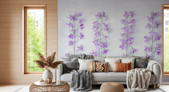 Abstraktes Wandbild mit floralen Lavendelstängeln