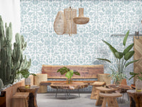 Carta da parati damascata botanica blu tenue