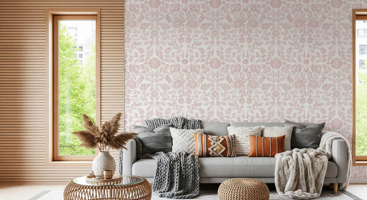 Papier peint texturé à motif de vigne damassée rose