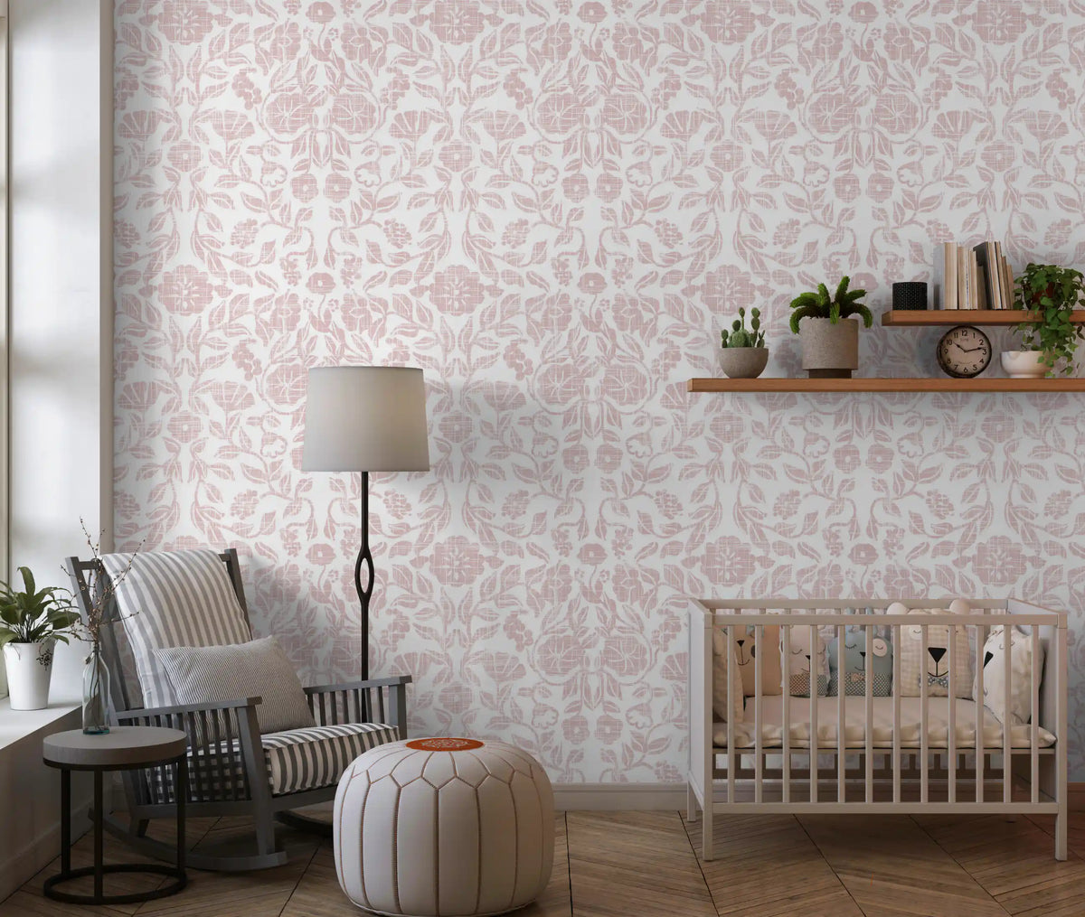 Papier peint texturé à motif de vigne damassée rose