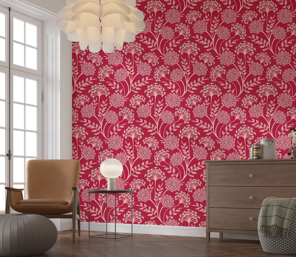 Danube retro-vintage blomstret tapet med zinnia og vild gulerod i viva magenta-rød
