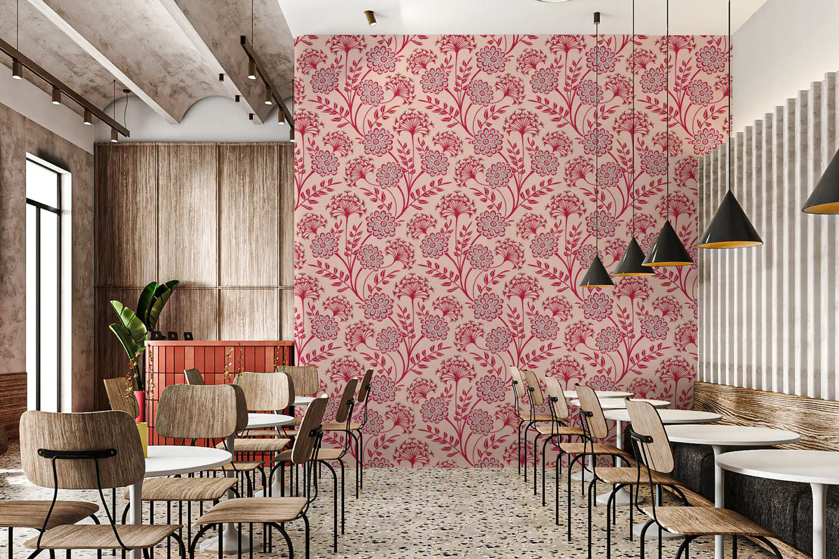 Danube Retro vintage bloemenbehang met zinnia en fluitenkruid in Viva Magenta-rood en Warm Sand