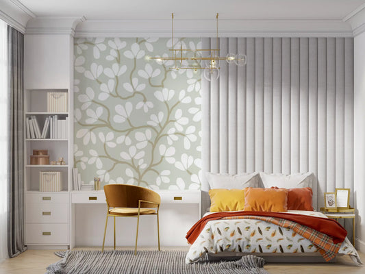 Papier peint panoramique avec rameau floral dessiné à la main, vert sauge doux et blanc