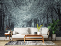 Serene wandmuurschildering van een pad onder een bosluifel