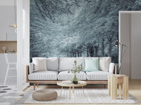 Serene wandmuurschildering van een pad onder een bosluifel