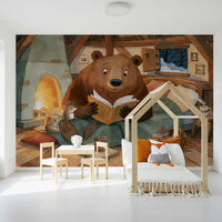 Panoramique mural scène hivernale dans une cabane avec un ours, des souris et une histoire au coin du feu en forêt