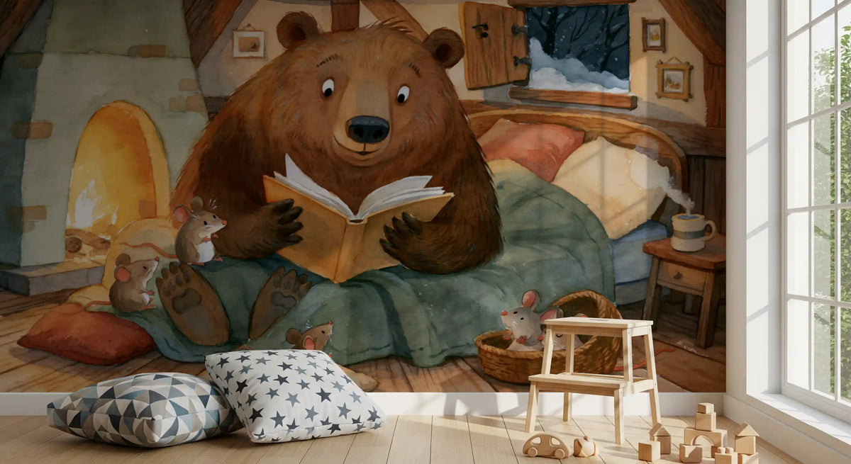 Panoramique mural scène hivernale dans une cabane avec un ours, des souris et une histoire au coin du feu en forêt