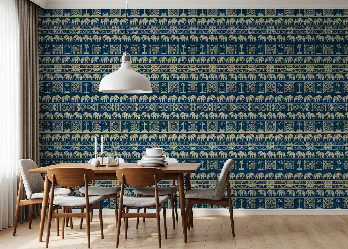 Papel tapiz con motivo folclórico de elefantes y palmeras