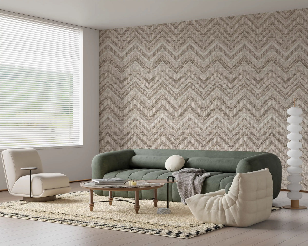 Minimalistisk vægmaleri med neutralt zigzag-sildebensmønster