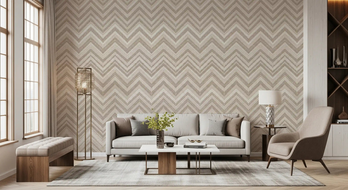 Minimalistisk vægmaleri med neutralt zigzag-sildebensmønster