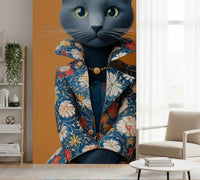 Elegante Katze in floraler Pracht als Wandbild