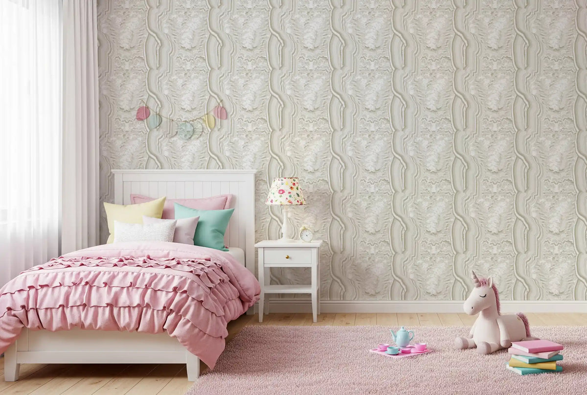 Serene lineaire textuur in crèmekleurig behang
