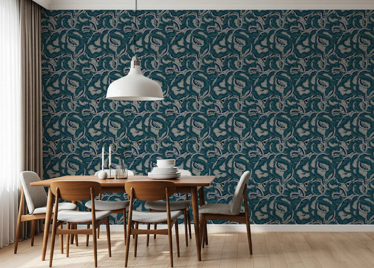 Behang met textuur en petrolkleurige golven