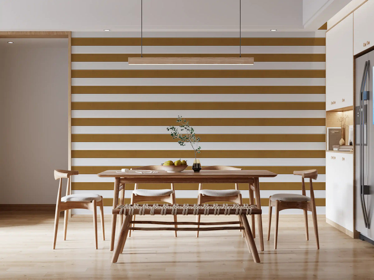 Papel de parede com textura às riscas bege-dourado