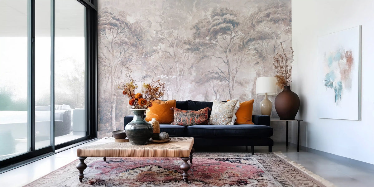 Vægmaleri med tåget skovlandskab i støvet mauve, taupe og gråbrune nuancer Vægmaleri
