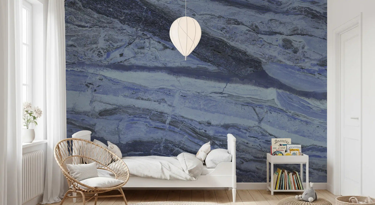 Wandbild mit Marmoradern in tiefem Kobaltblau
