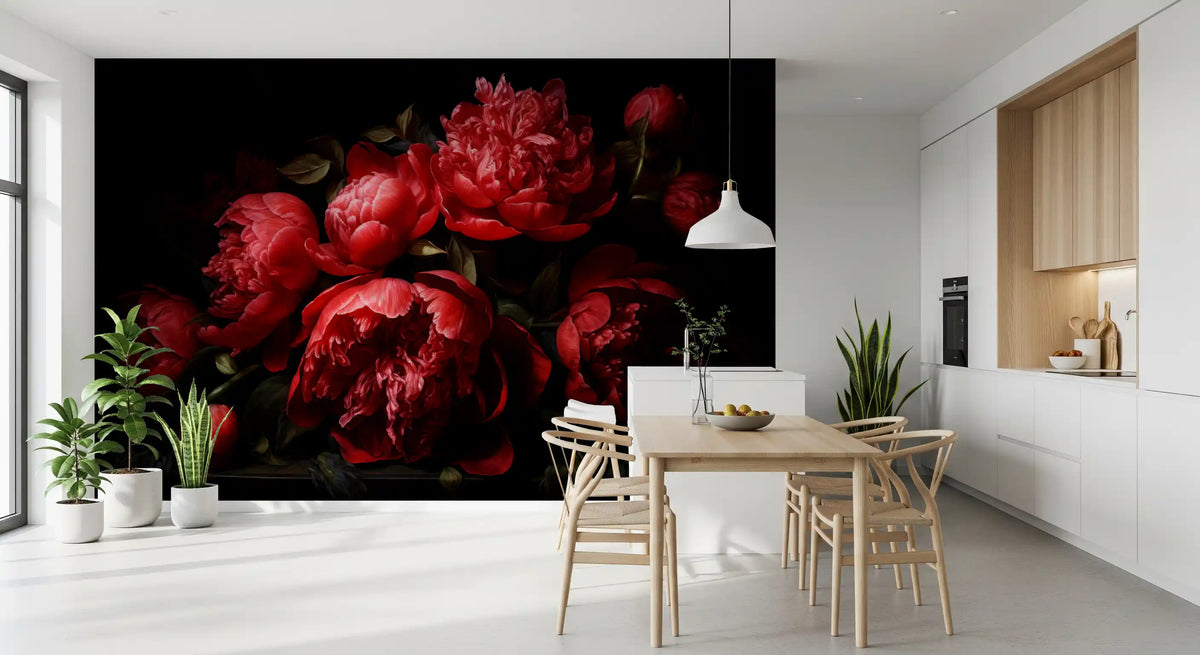Väggmålning med blommande karmosinröda pioner