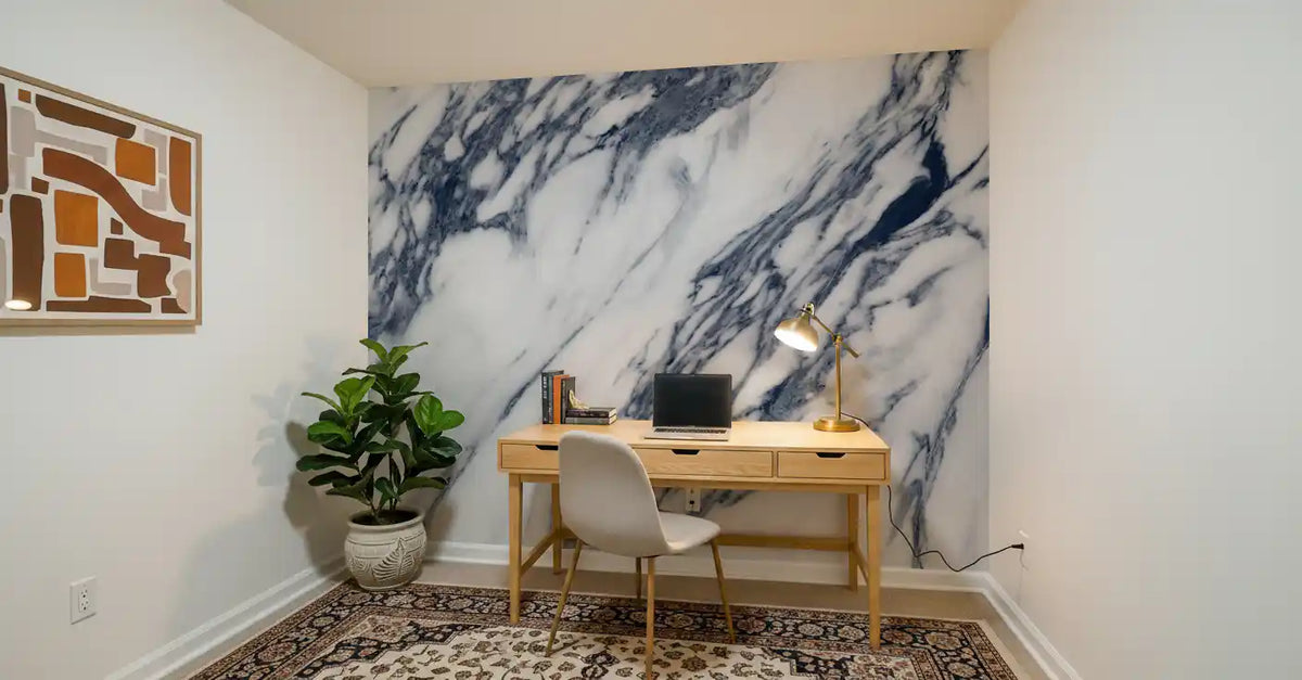 Wandbild mit monochromer Marmorader-Textur