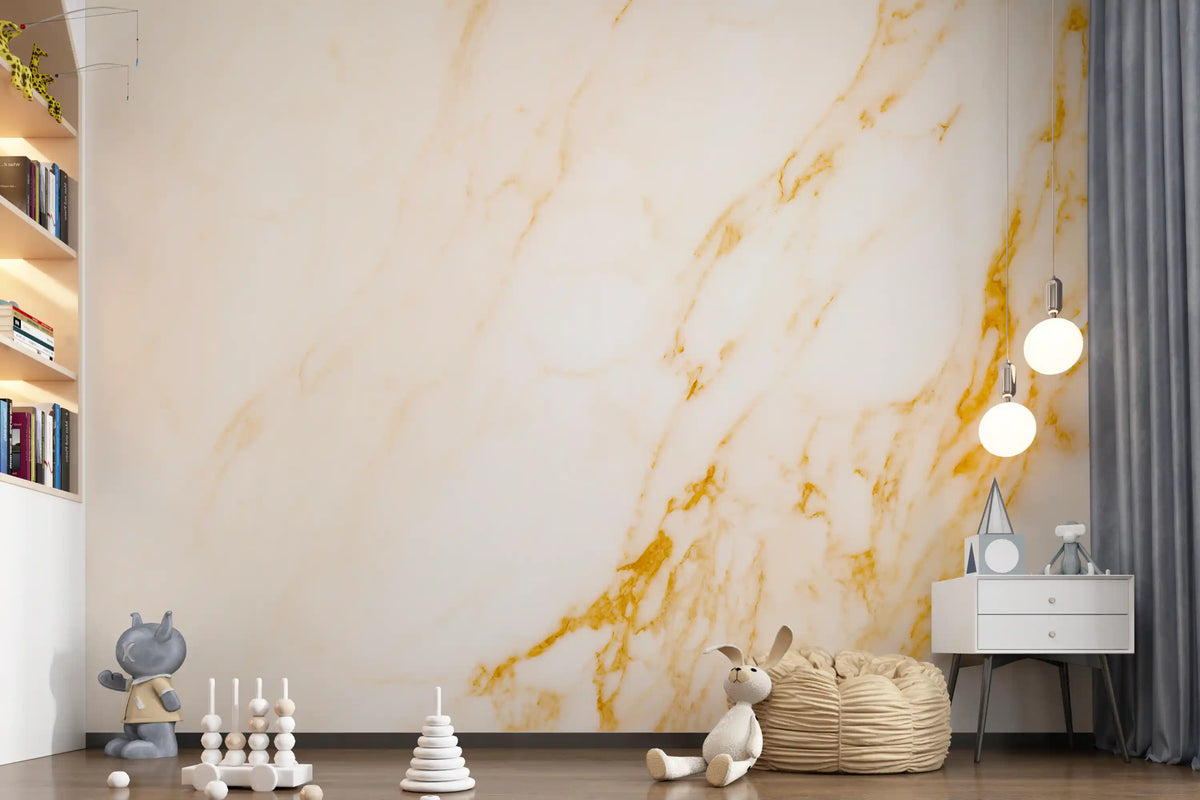 Wandbild mit weißer Marmorplatte und goldenen Adern