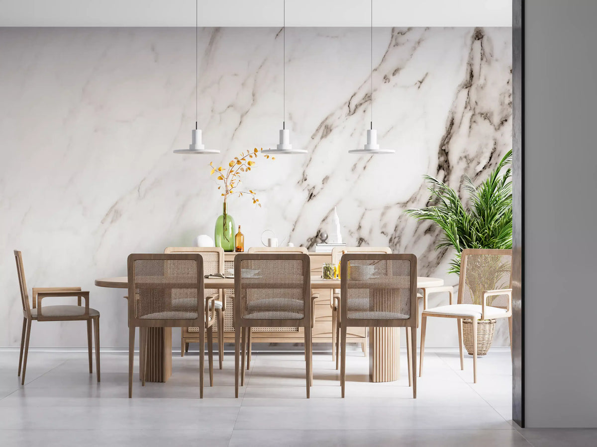 Muurschildering met de textuur van witte Calacatta-steen