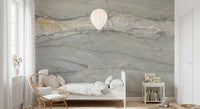 Fresque murale aux veines de marbre gris serein
