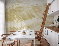 Papier peint panoramique effet marbre naturel à veines dorées