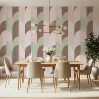 Zacht behang met handgeschilderde geometrische vormen in midcentury-modernstijl, een genot voor grandmillennials