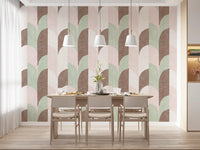 Zacht behang met handgeschilderde geometrische vormen in midcentury-modernstijl, een genot voor grandmillennials