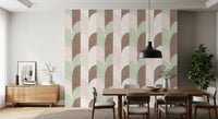 Zacht behang met handgeschilderde geometrische vormen in midcentury-modernstijl, een genot voor grandmillennials