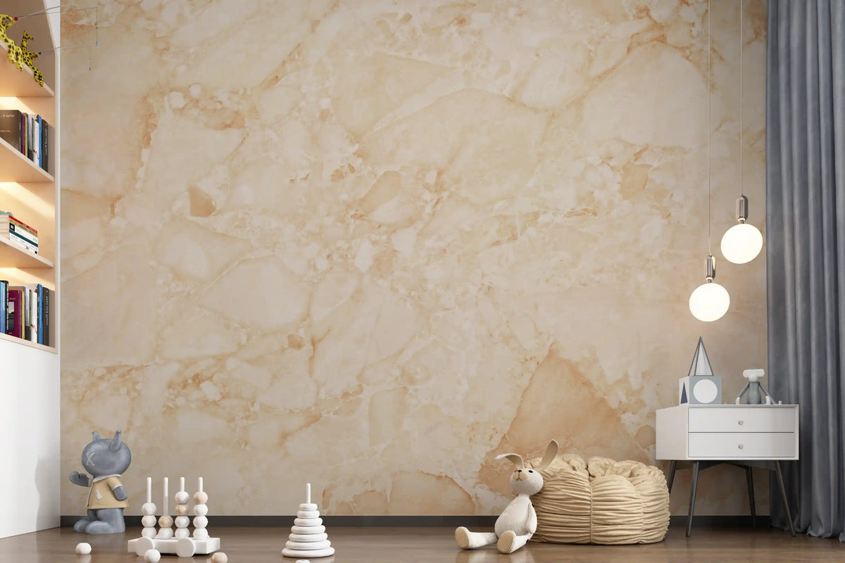 Wanddecoratie met crèmekleurige breccia-marmerstructuur