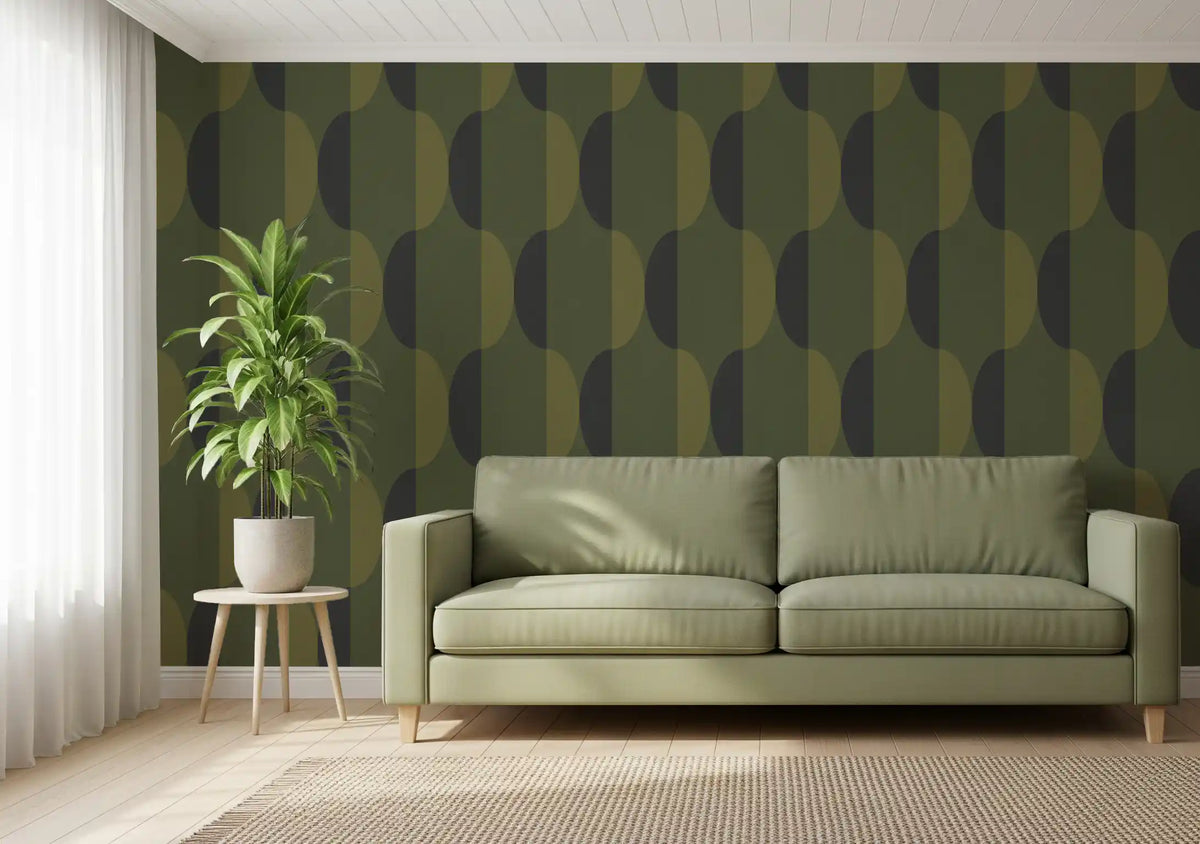 Tapete mit ovalen Motiven im Mid-Century-Stil, olivgrün und moosgrün⁠