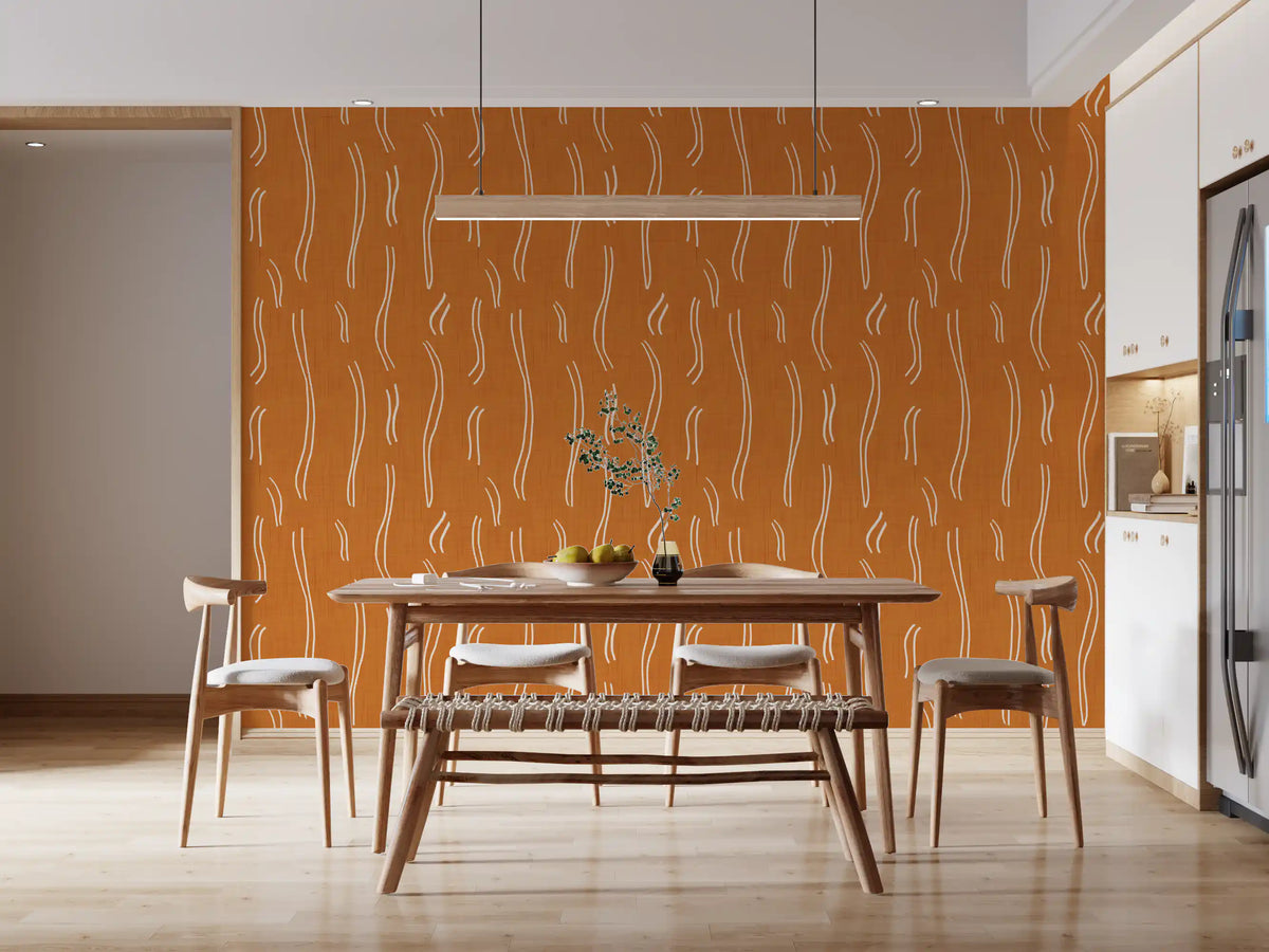 Tapet med bølgede striber i brændt orange, mid-century