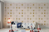 Cremefarbenes senfgelbes Mondphasen-Tapetenmuster im Mid-Century-Stil