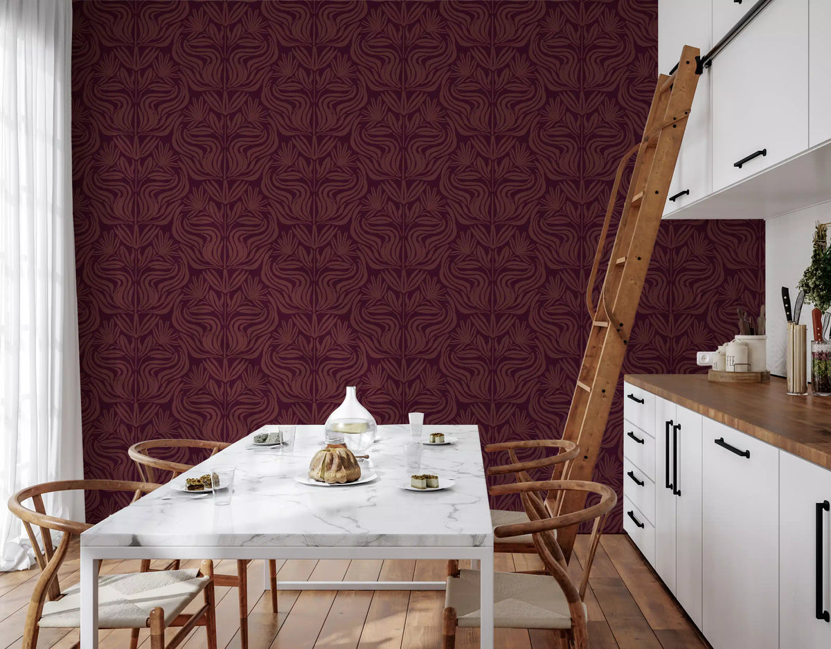 Papel tapiz con patrón floral de damasco en burdeos intenso