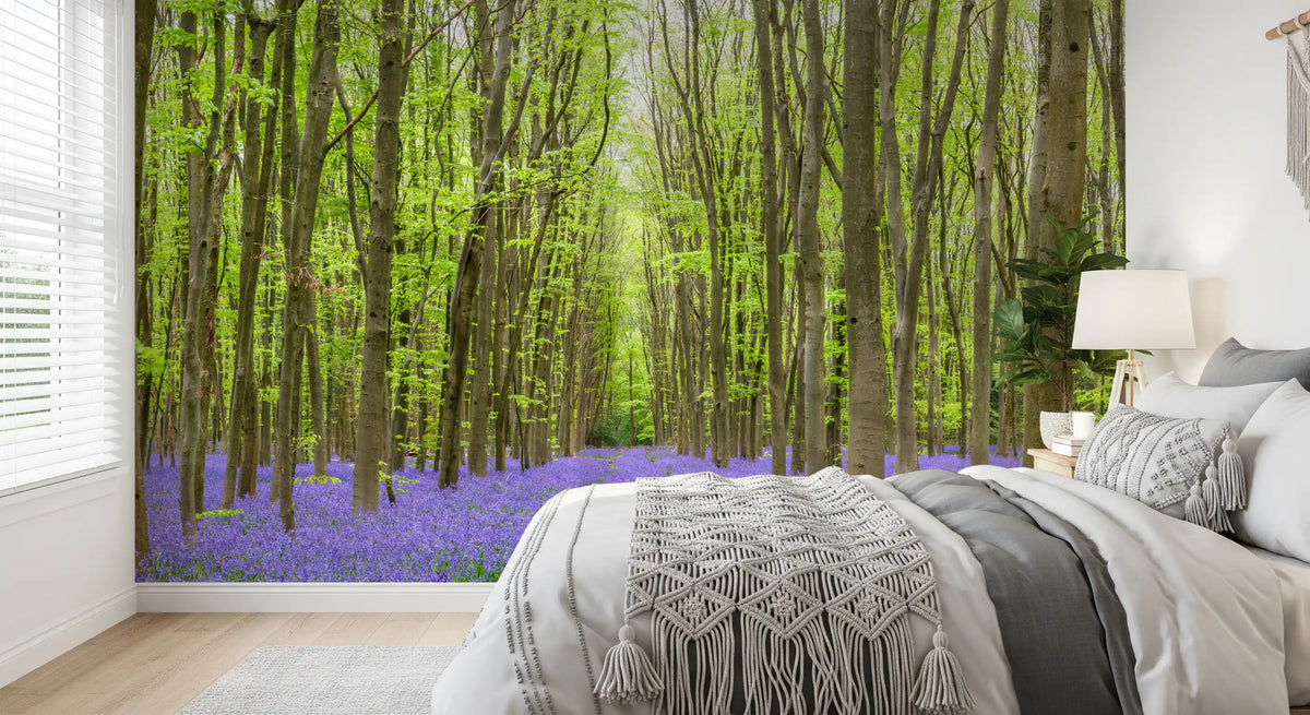 Wandgemälde „Blumenpfad im Frühlingswald“