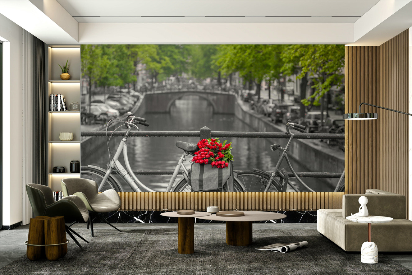 Quintessential Amsterdam canal decor

